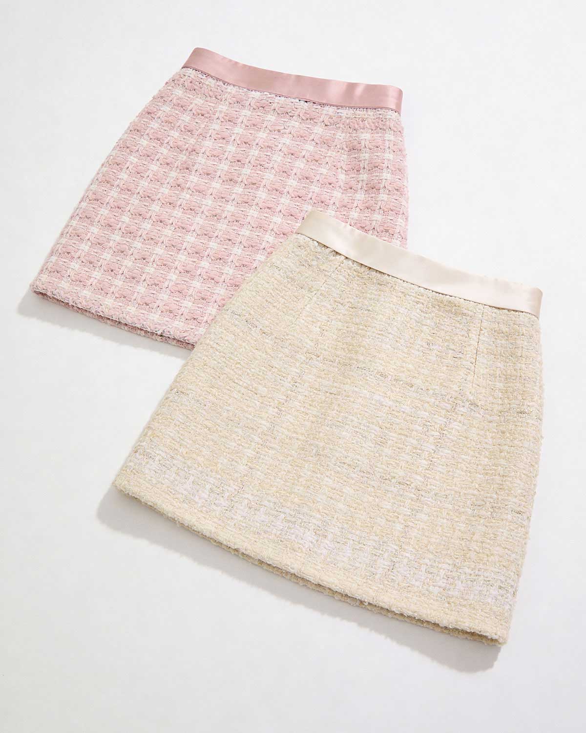 Boucle Satin Contrast Jewel Button Set [Extreme Slim]
