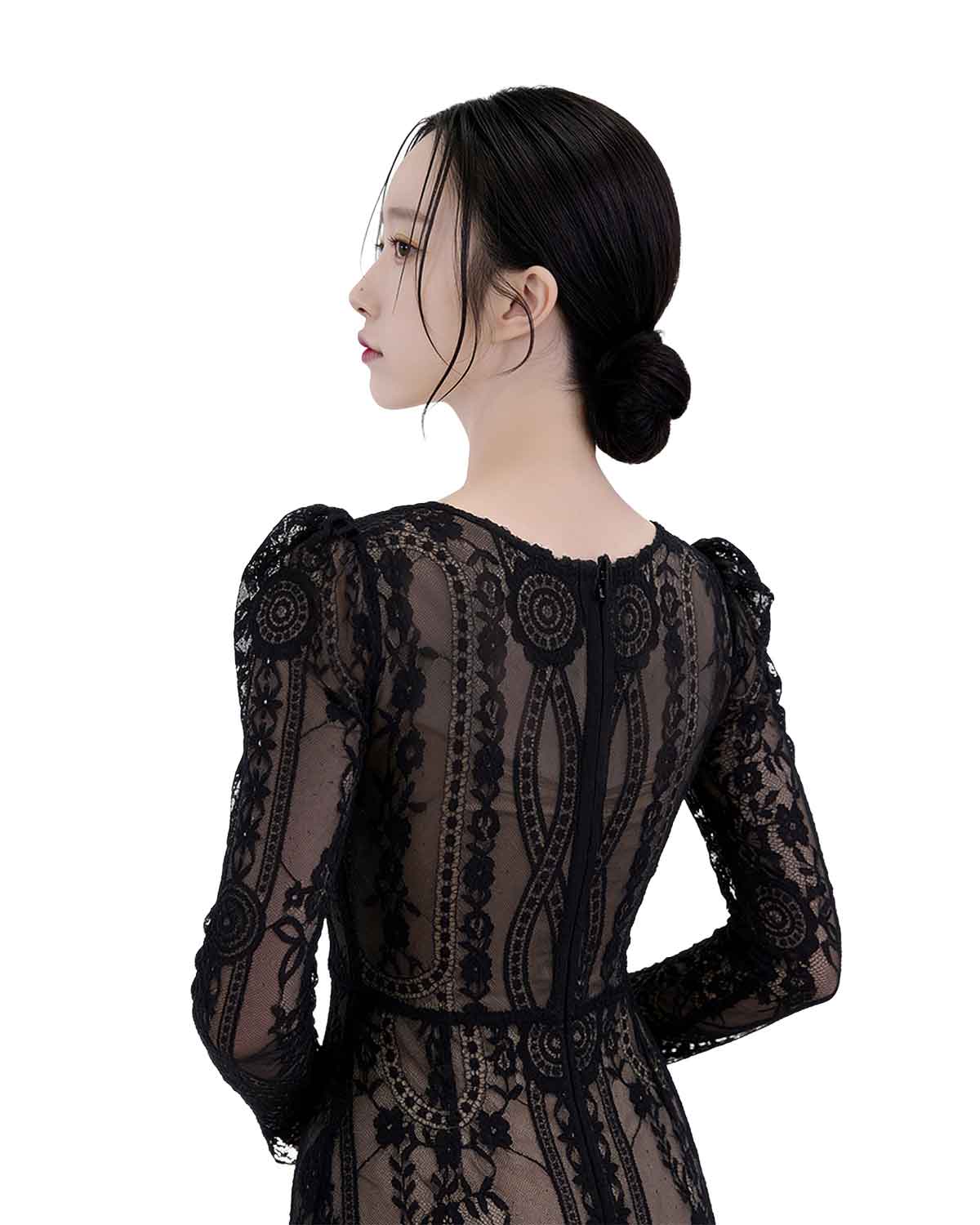 Exquisite Sweetheart Neck Long Sleeve Lace Mini Dress [Extreme Slim]