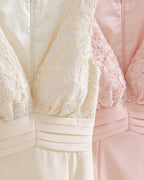 Floral Lace Deep V Sculpted Midi Dress [Slim Fit]