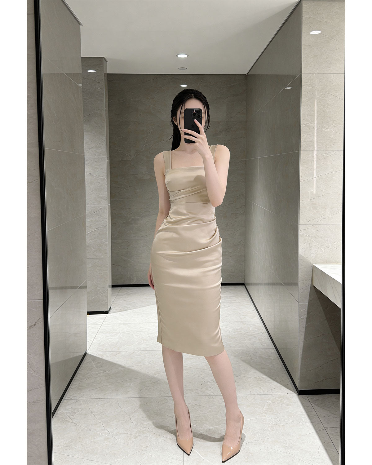 Sleek Ruched Satin Square-Neck Bodycon Midi Dress [Slim Fit]