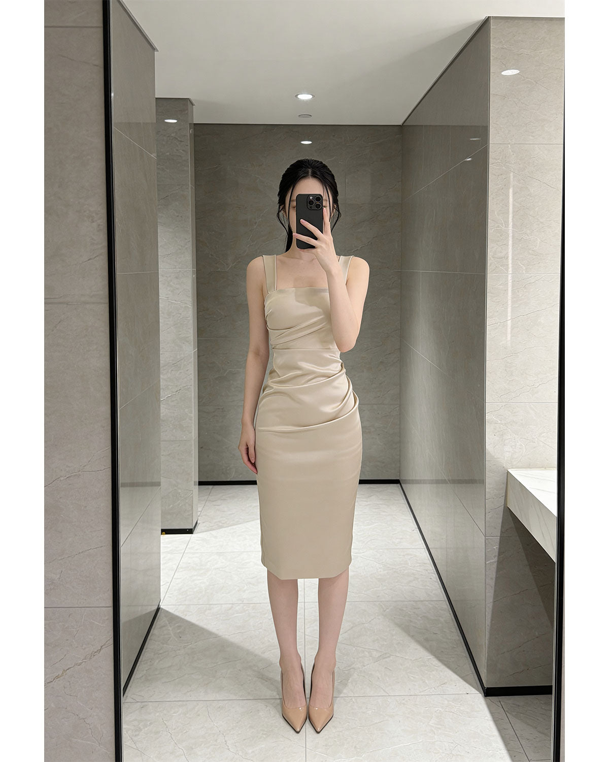 Sleek Ruched Satin Square-Neck Bodycon Midi Dress [Slim Fit]
