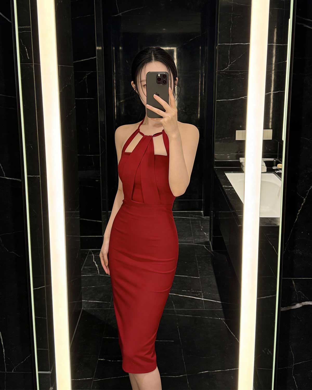 Stunning Cut-Out Halter Neck Bodycon Midi Dress [Slim Fit]