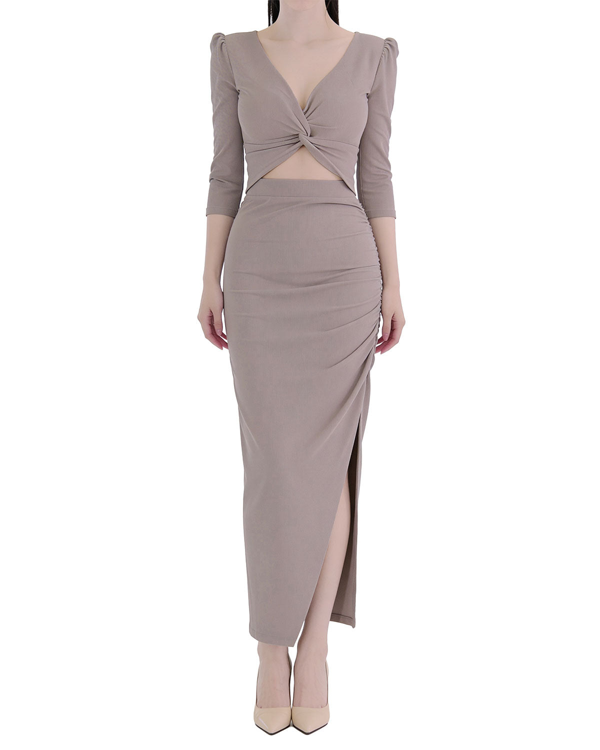 Twist Front Cut Out V-Back Maxi Dress [Slim Fit]