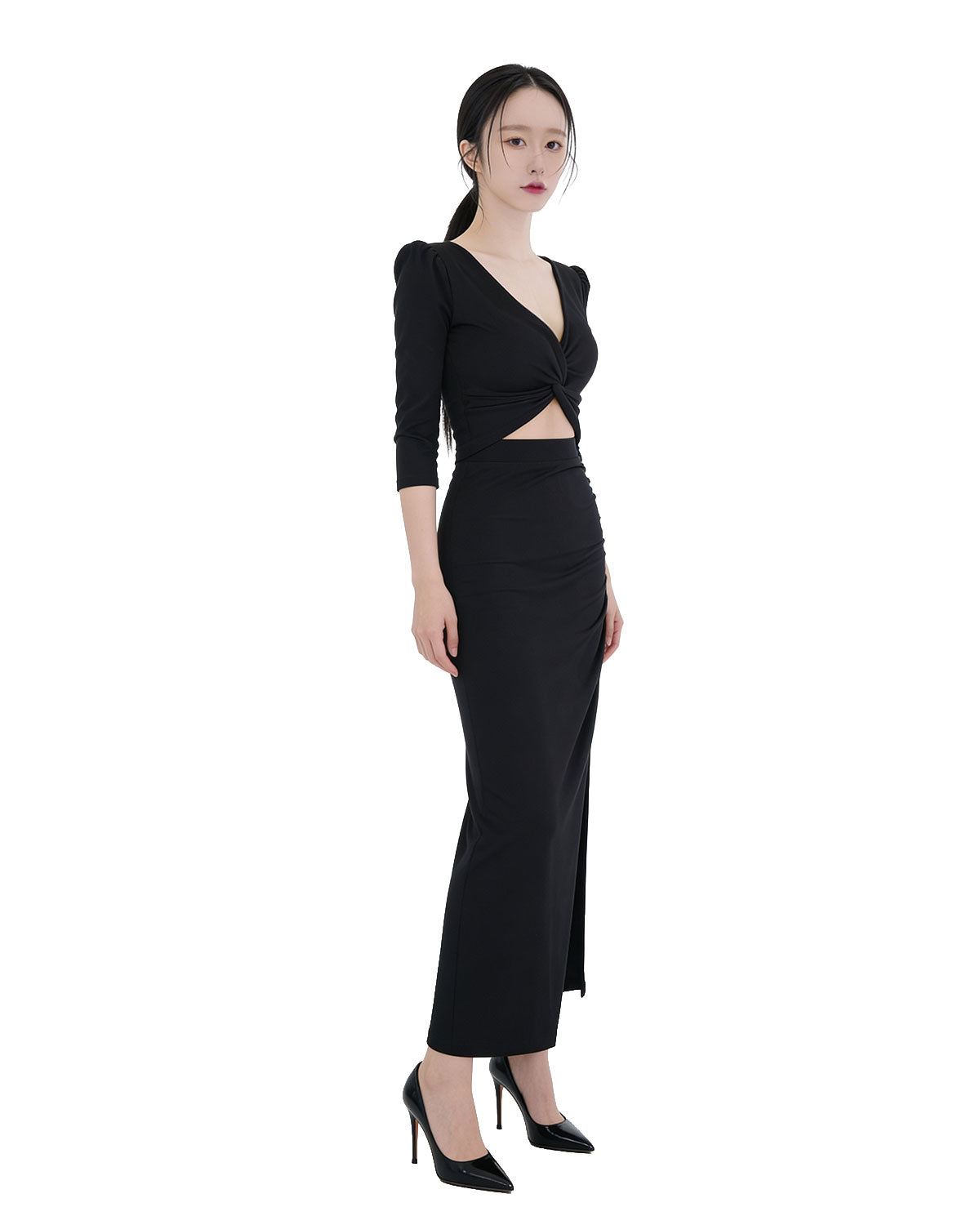 Twist Front Cut Out V-Back Maxi Dress [Slim Fit]