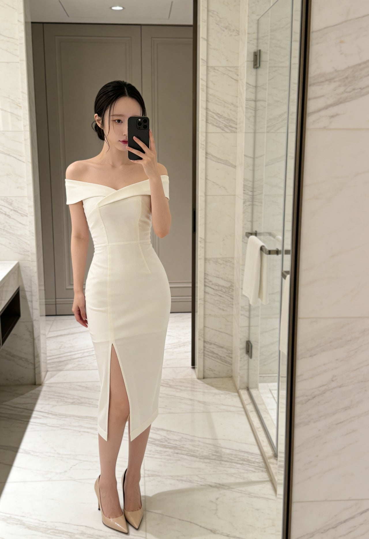 Off-The-Shoulder Front Slit Midi Bodycon Dress [Extreme Slim]
